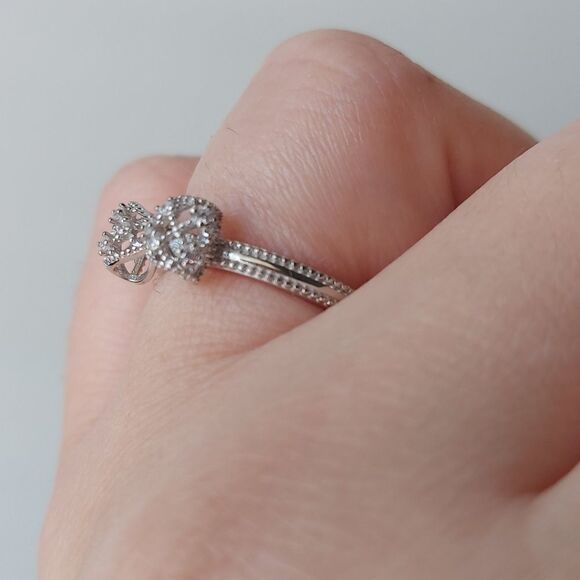 925 Sterling Silver Bow Ring - Picture 8 of 9